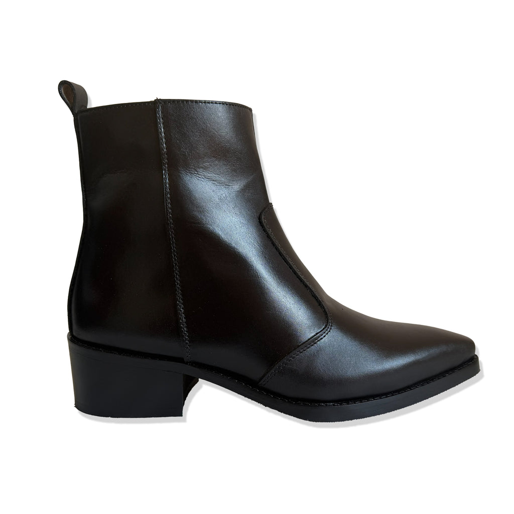 Elite Black Smooth Leather Chelsea Boots