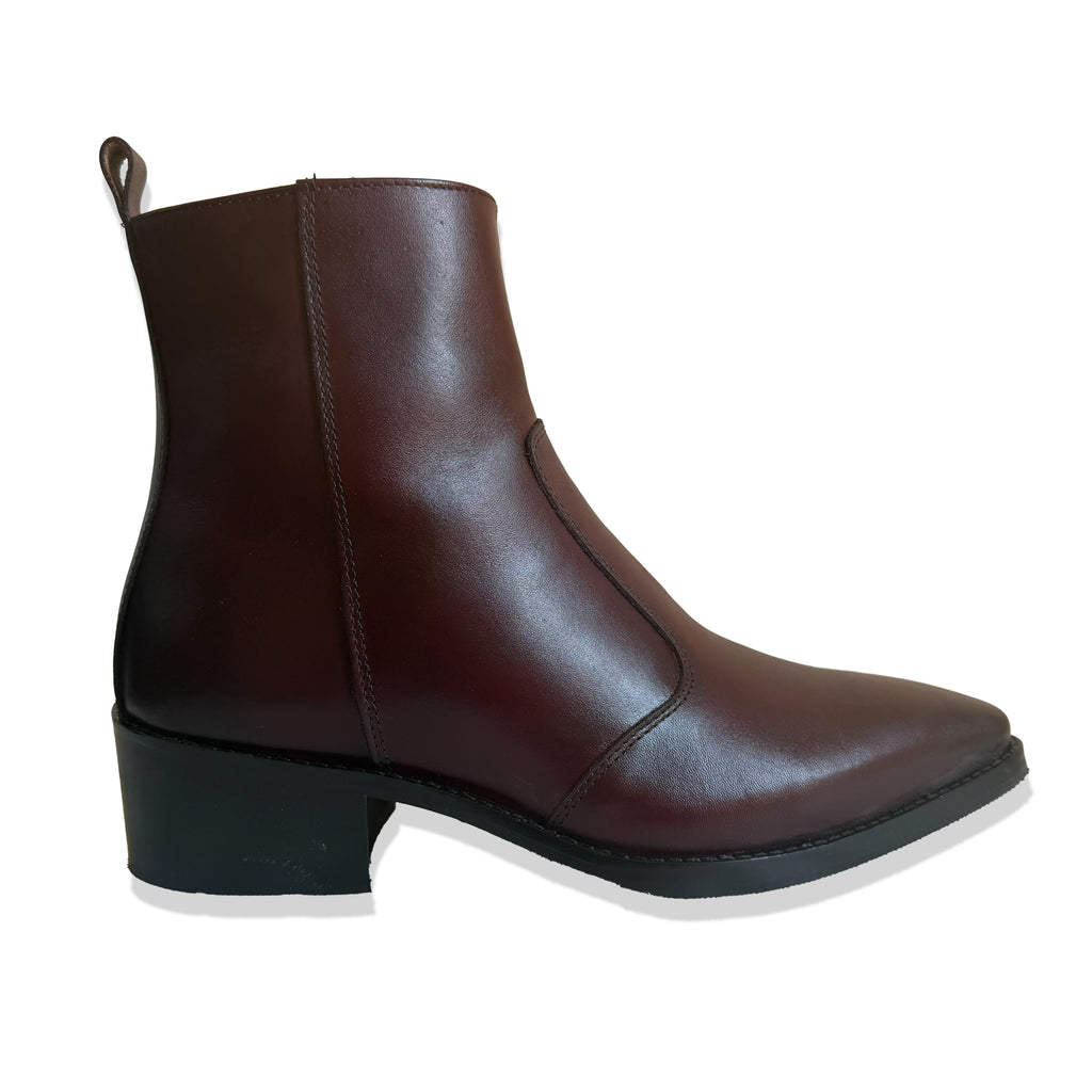 Monarch Cognac Chelsea Boots