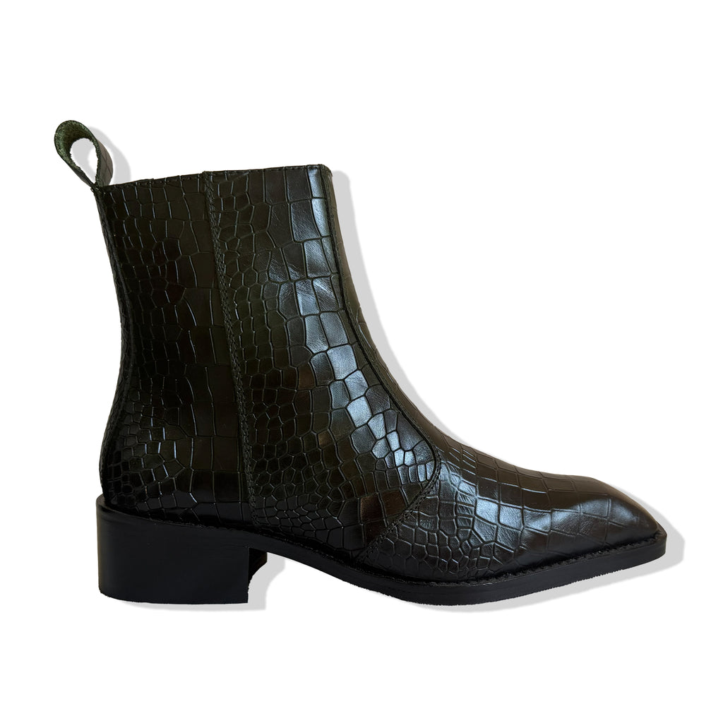 Royal Emerald Green Croc Leather Cowboy Chelsea Boots